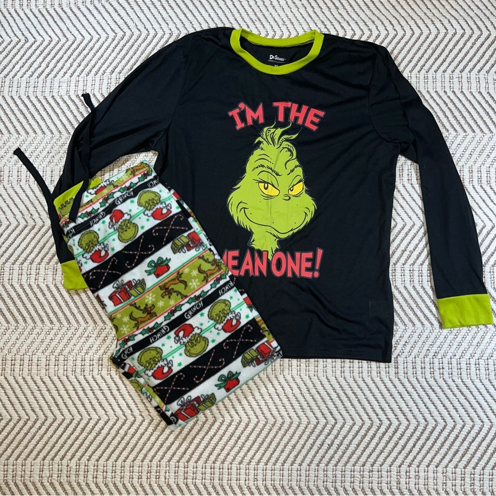 Dr Seuss The Grinch Holiday Family Pajamas Set Men’s Size Medium